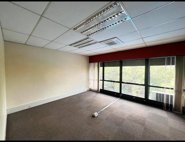 BUSINESS PROPERTY TO RENT IN BRACKENHURST